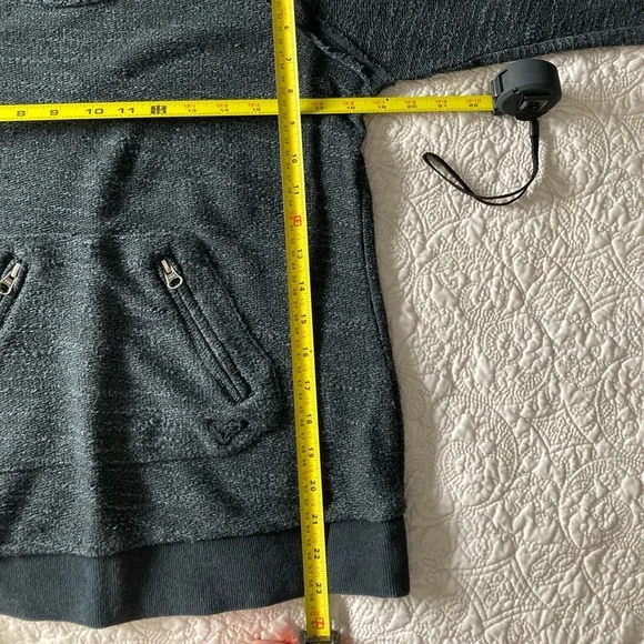 Roxy - Picture 4 of 4